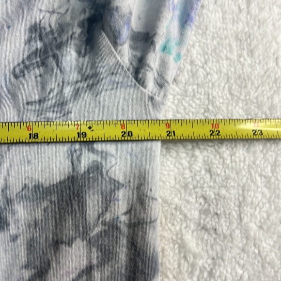 Briefly stated, Wild Fable, Unbranded long sleeve crew neck shirts. Size M & S. - Picture 10 of 12